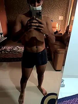 Snapshot of yheeboi chatting on January 6, 10:08 am yheeboi online show from January 6, 10:08 am