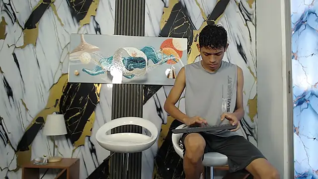 BEAUTY BOYS1 online show from February 23, 7:22 pm