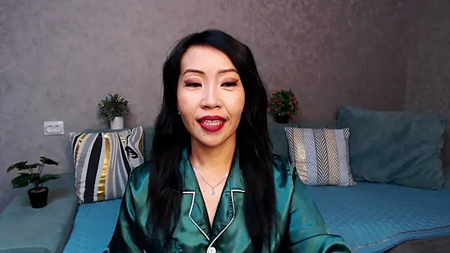 LiaPak online show from November 22, 2:54 am