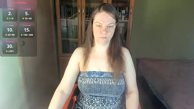 MiaLores online show from April 10, 9:14 am