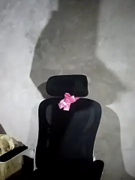 milo123-xx online show from March 9, 3:38 pm