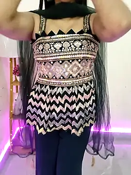 Cute merry01 online show from February 5, 3:44 am