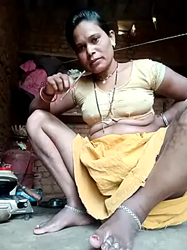 Snapshot of cute_diya_12 chatting on April 7, 1:39 am cute diya 12 online show from April 7, 1:39 am
