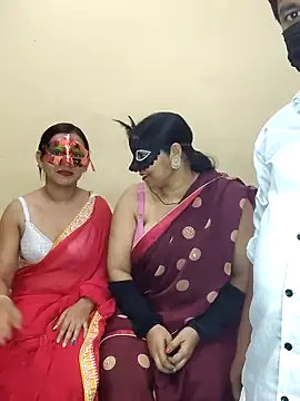Hot modal online show from May 25, 5:30 pm