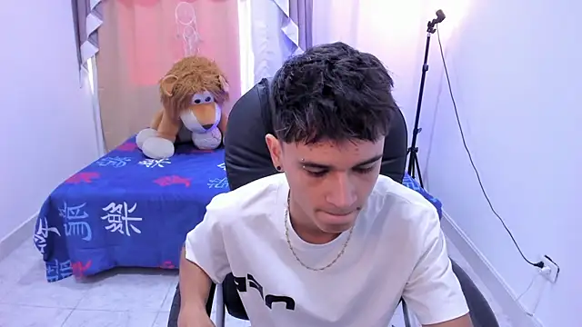 Aron Boyy online show from April 9, 8:03 pm