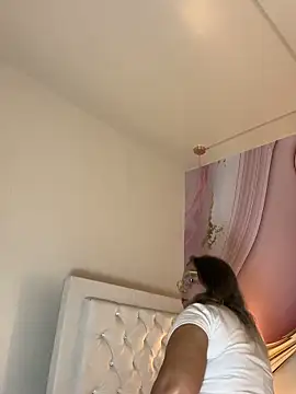 Lucy Milf 474 online show from February 13, 12:12 pm