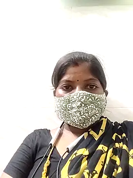 Snapshot of crazcy-couples chatting on October 4, 4:49 pm crazcy-couples online show from October 4, 4:49 pm