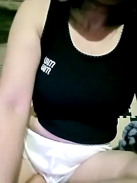 Surrilove online show from December 5, 4:25 pm