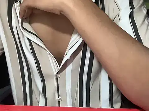 Snapshot of hot_genz chatting on September 28, 6:41 am hot genz online show from September 28, 6:41 am