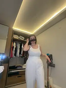 Snapshot of 0gece0 chatting on June 1, 11:28 pm 0gece0 online show from June 1, 11:28 pm