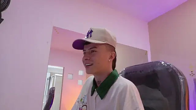 Nascary Fox online show from November 30, 2:43 pm