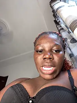 CBonita online show from April 29, 4:11 pm