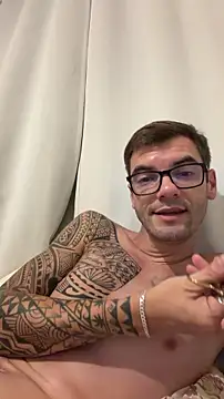 Leonsouzaof online show from February 14, 2:41 am