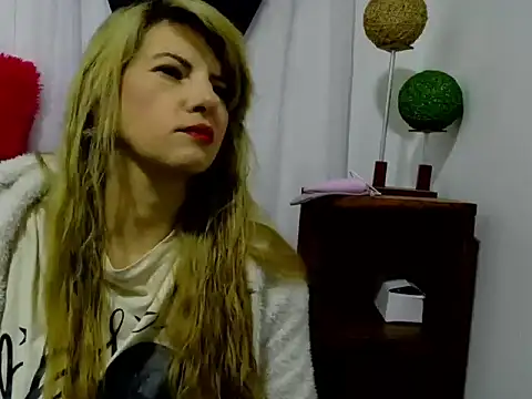 katioska25 online show from October 17, 2:08 pm