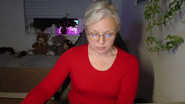 Linsy Kim online show from March 20, 6:35 pm