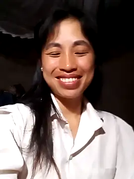 Snapshot of misa_00 chatting on April 23, 1:57 pm misa 00 online show from April 23, 1:57 pm