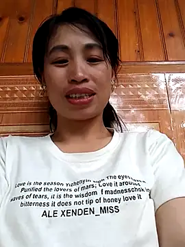 Snapshot of misa_00 chatting on May 25, 2:28 am misa 00 online show from May 25, 2:28 am