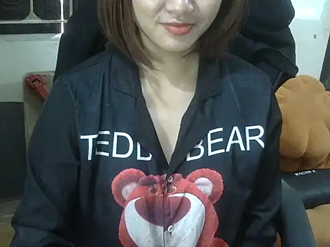 anna-sweet69 online show from March 7, 2:41 am