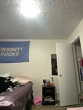 kykyloves online show from March 10, 2:33 pm