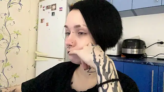 CandaceBlaze online show from October 20, 8:09 pm