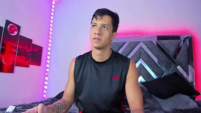 Snapshot of Robertmiller21 chatting on September 24, 4:38 am Robertmiller21 online show from September 24, 4:38 am