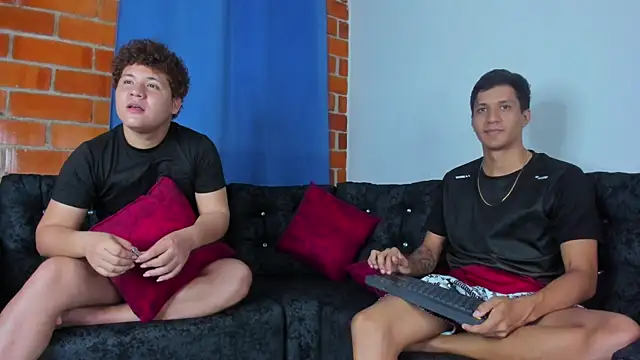 Snapshot of Robertmiller21 chatting on November 11, 10:54 pm Robertmiller21 online show from November 11, 10:54 pm