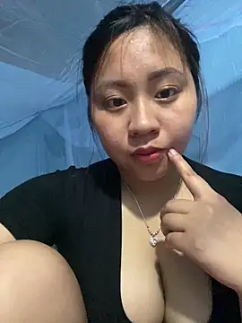 maianhcute online show from March 23, 1:48 pm