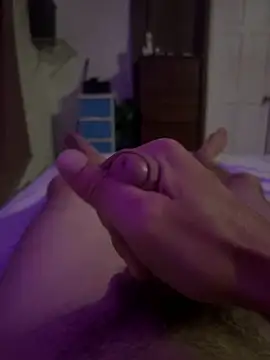 Snapshot of Tonymontana10s chatting on January 7, 3:20 am Tonymontana10s online show from January 7, 3:20 am