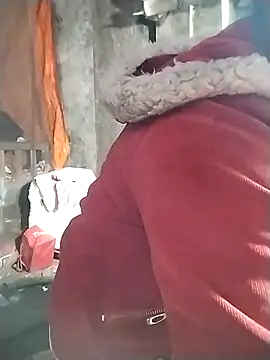 venu00 online show from February 4, 4:29 am