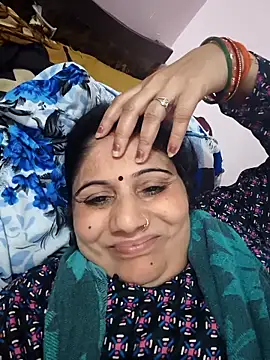 Snapshot of Rakhi99x chatting on May 9, 2:17 am Rakhi99x online show from May 9, 2:17 am
