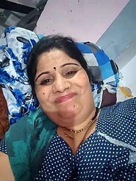 Snapshot of Rakhi99x chatting on May 13, 5:21 pm Rakhi99x online show from May 13, 5:21 pm