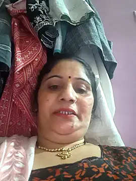 Snapshot of Rakhi99x chatting on May 25, 8:20 am Rakhi99x online show from May 25, 8:20 am