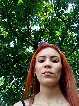 dulcelatin21 online show from September 11, 6:30 pm