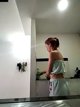 dulcelatin21 online show from October 11, 3:21 pm