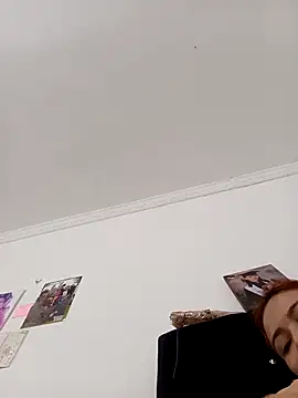 dulcelatin21 online show from October 17, 2:30 pm