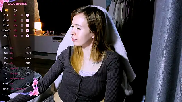 ZoyaMill online show from April 19, 7:29 am