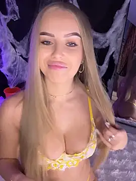 AubrieleRouj1 online show from October 24, 4:03 pm