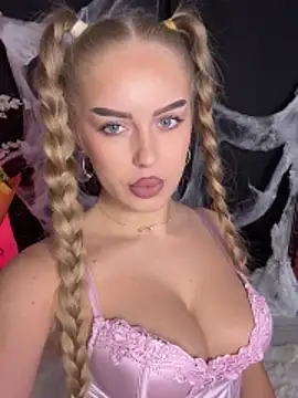 AubrieleRouj1 online show from October 25, 4:02 pm