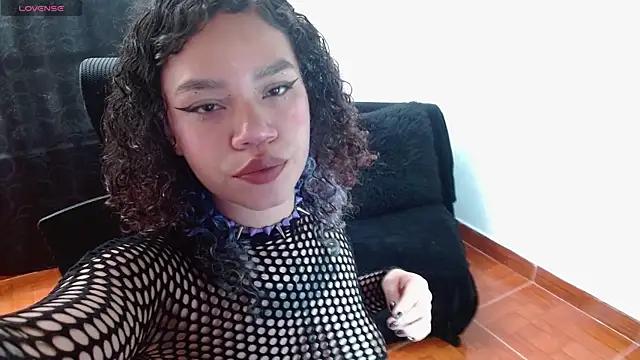 Canela s1 online show from April 15, 9:26 pm