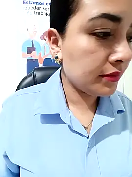 Snapshot of MAYE__13 chatting on April 25, 12:08 pm MAYE 13 online show from April 25, 12:08 pm