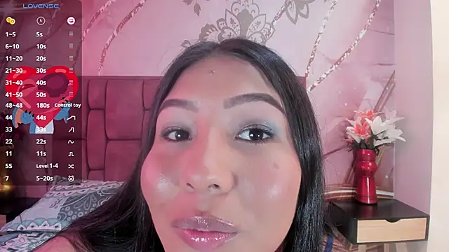 luna maisonn online show from September 11, 7:36 pm