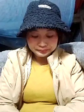 lusy-bae online show from December 18, 12:22 pm