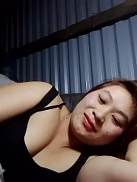 lusy-bae online show from January 16, 7:45 am