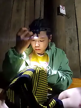 Ngocmi909 online show from March 15, 1:39 pm