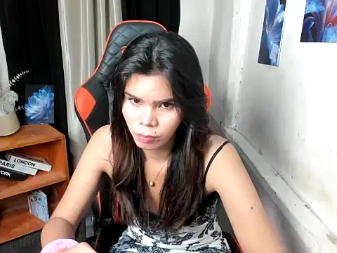 Snapshot of dianne_swift chatting on July 16, 12:44 pm dianne swift online show from July 16, 12:44 pm