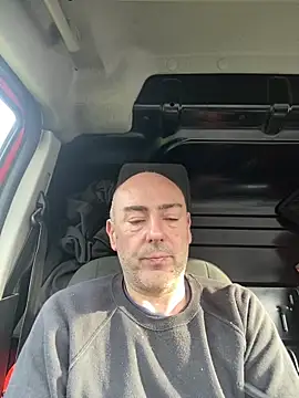 Snapshot of Richmcgee chatting on April 10, 7:35 am Richmcgee online show from April 10, 7:35 am