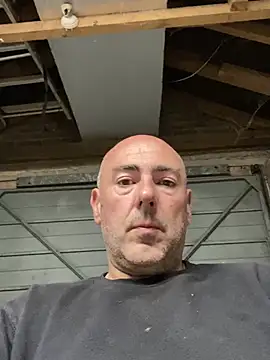 Snapshot of Richmcgee chatting on June 9, 7:25 pm Richmcgee online show from June 9, 7:25 pm