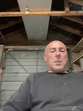 Snapshot of Richmcgee chatting on June 13, 7:34 pm Richmcgee online show from June 13, 7:34 pm