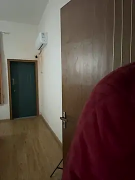 Snapshot of xiiuuff18 chatting on February 10, 12:31 pm xiiuuff18 online show from February 10, 12:31 pm