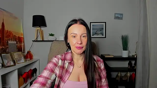 Velvet Jasmine online show from January 14, 6:30 am